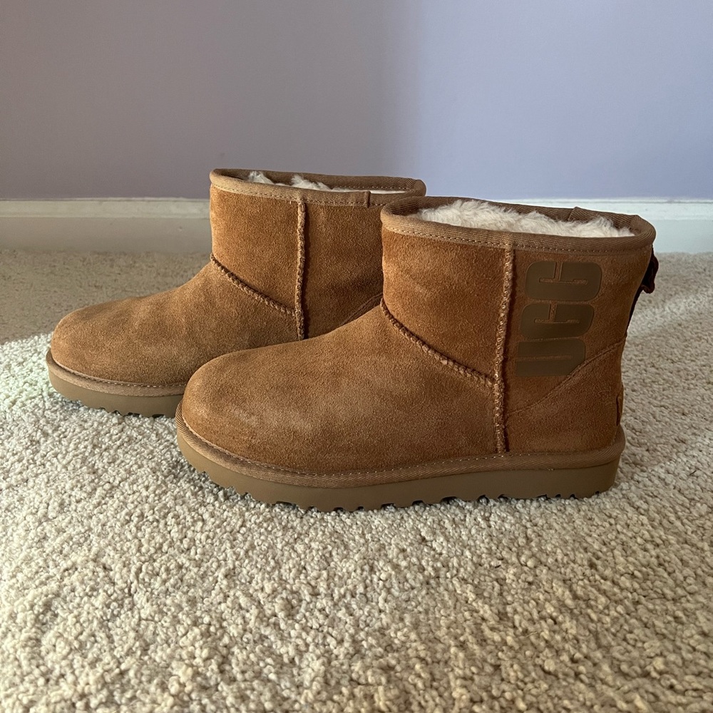 BRAND NEW UGG BOOTS